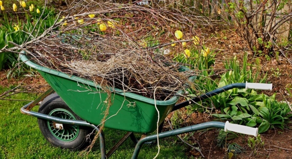 Photo Compost Apr24 Spring Prep 1100x600